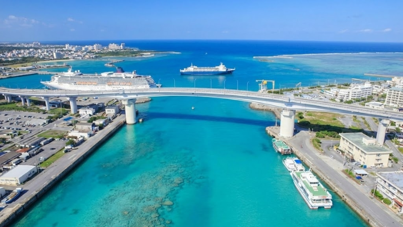 浦添市（一棟貸しの宿）